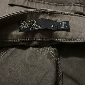 Prana Cargo low rise size 6 new